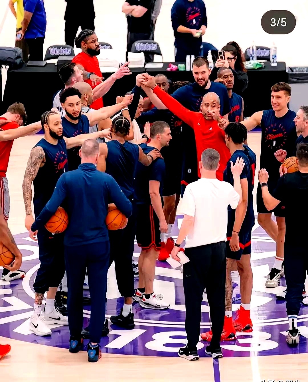 英雄联盟竞猜部门-赛后体能课后，洛杉矶快船防线松动备战CBA季后赛，引发热议，团队化学反应显著的简单介绍